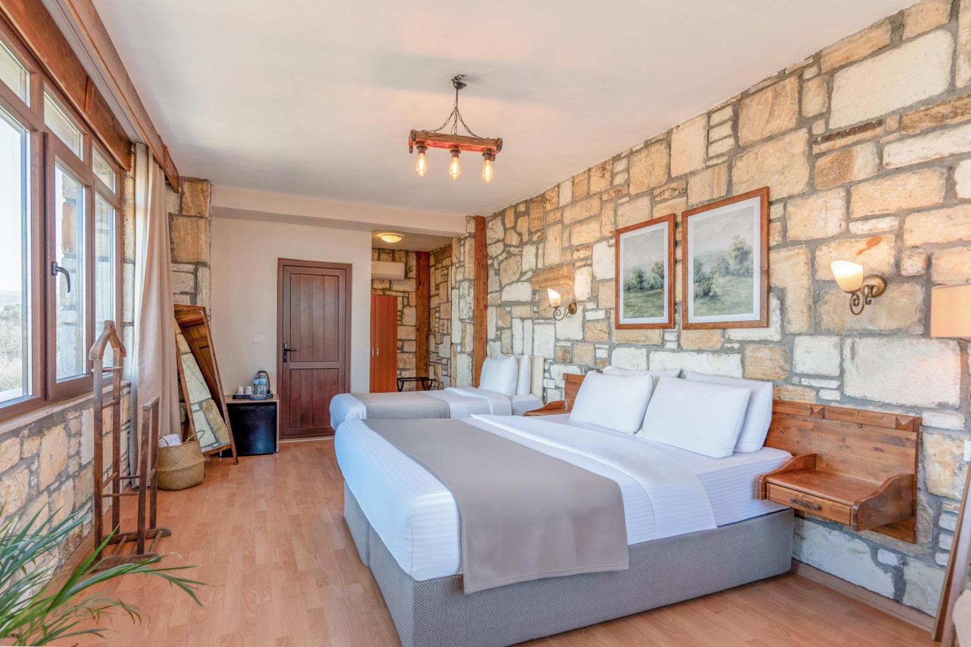 Kozbeyli Konagi Hotel Yenifoca Buitenkant foto